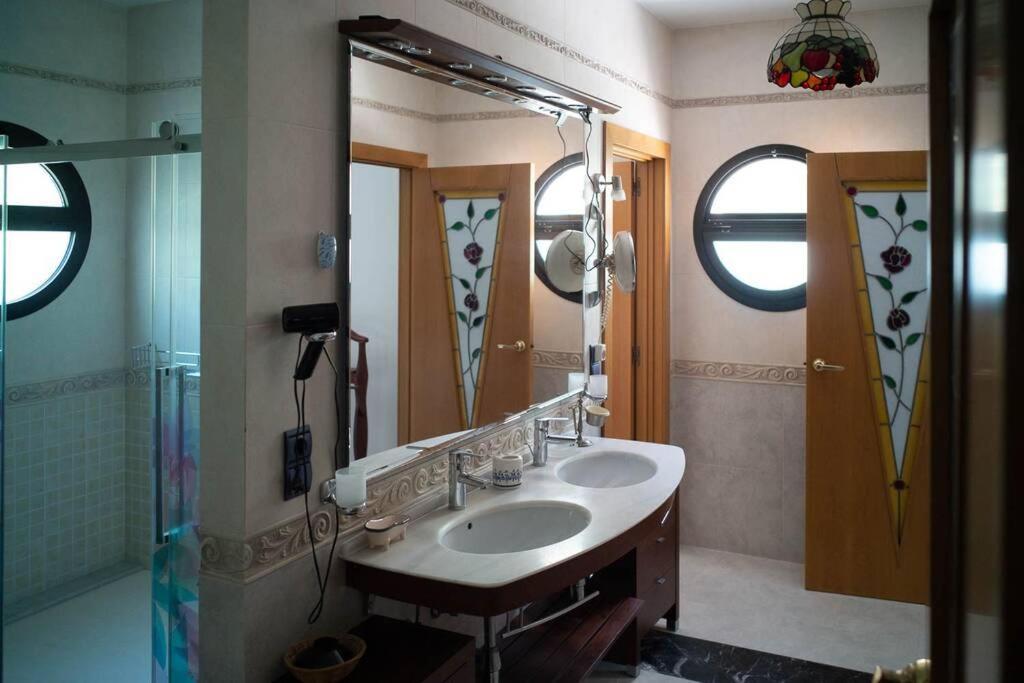 Beachside Villa In Puerto Marina, Benalmádena Dış mekan fotoğraf